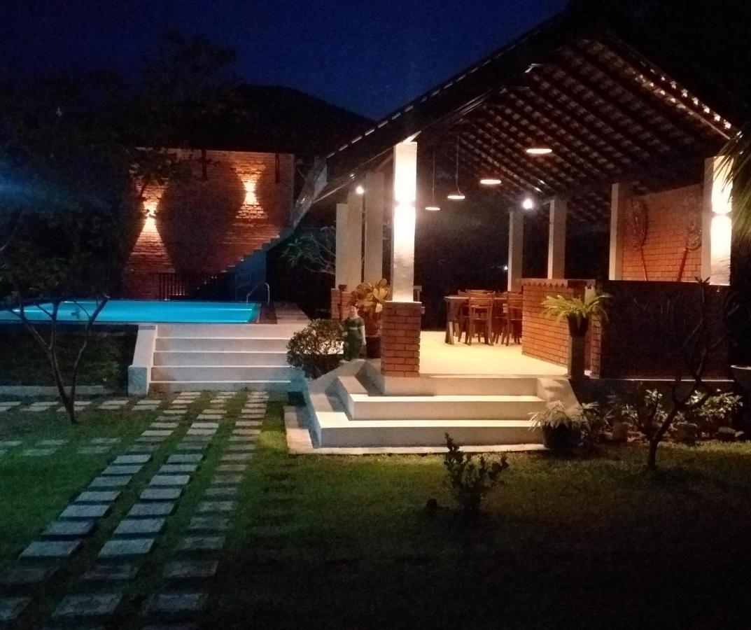 Green Wood Villa Negombo Esterno foto